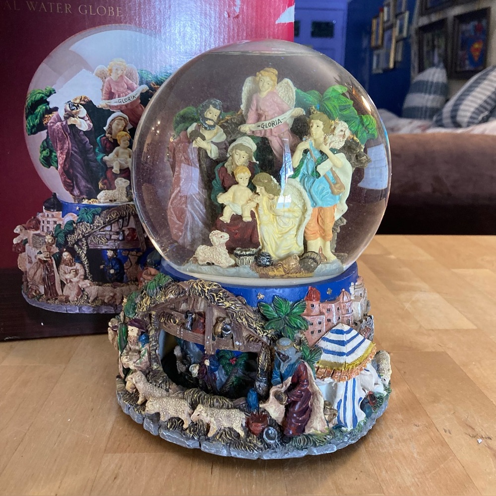 XL Nativity Musical Snow Globe